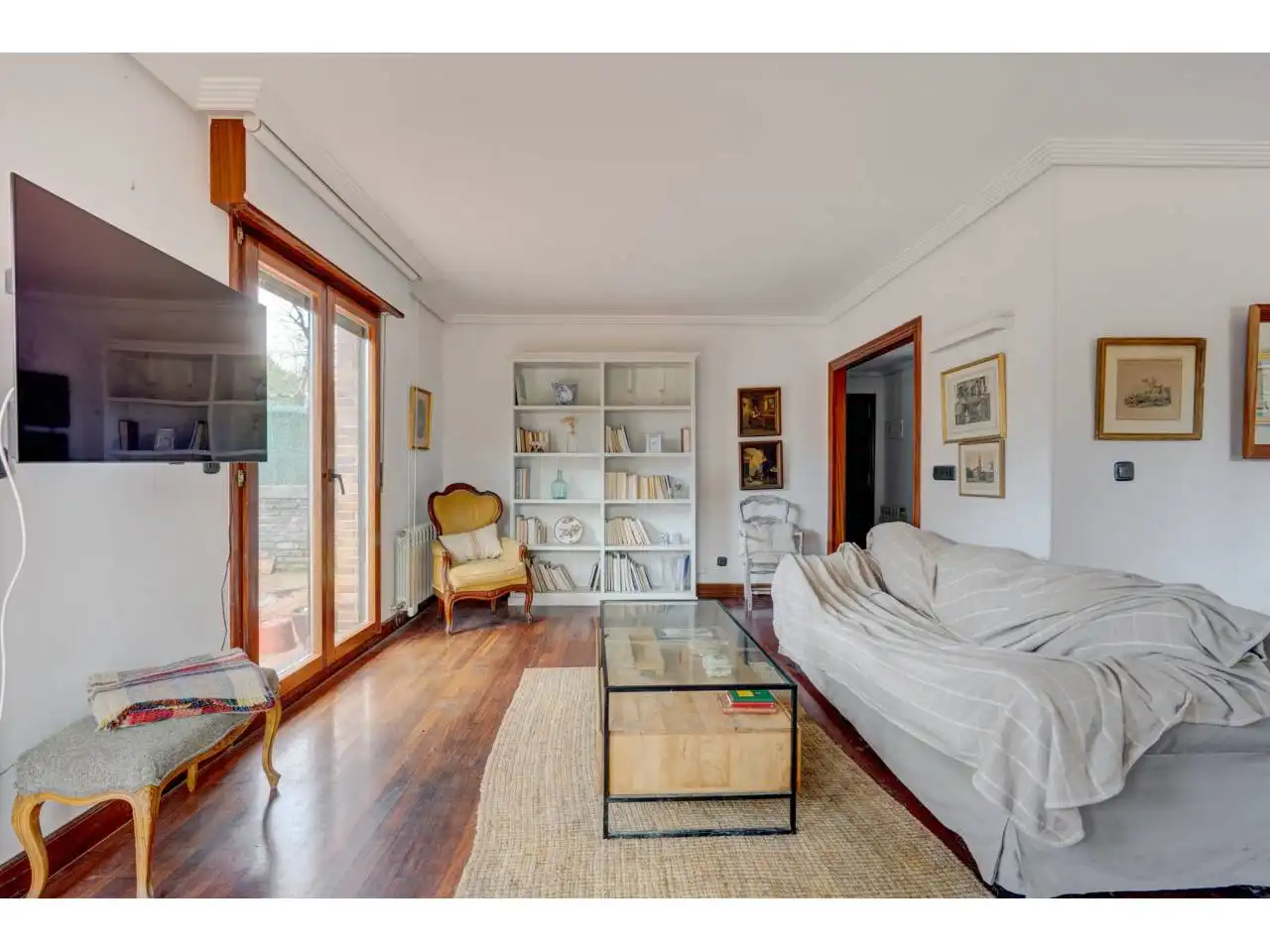 Living room of Flat for sale in Donostia - San Sebastián   with Heating, Private garden and Terrace