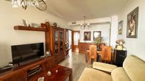 Single-family semi-detached for sale in Valdelagrana, imagen 3