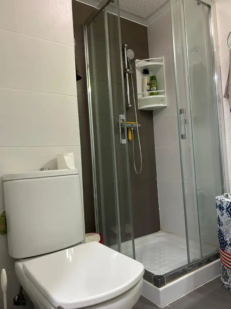 Baño de Piso de alquiler en Valencia con Aire acondicionado, Amueblado y Horno