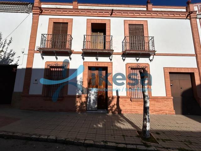 Casa-chalet en Venta en Paterna del Campo