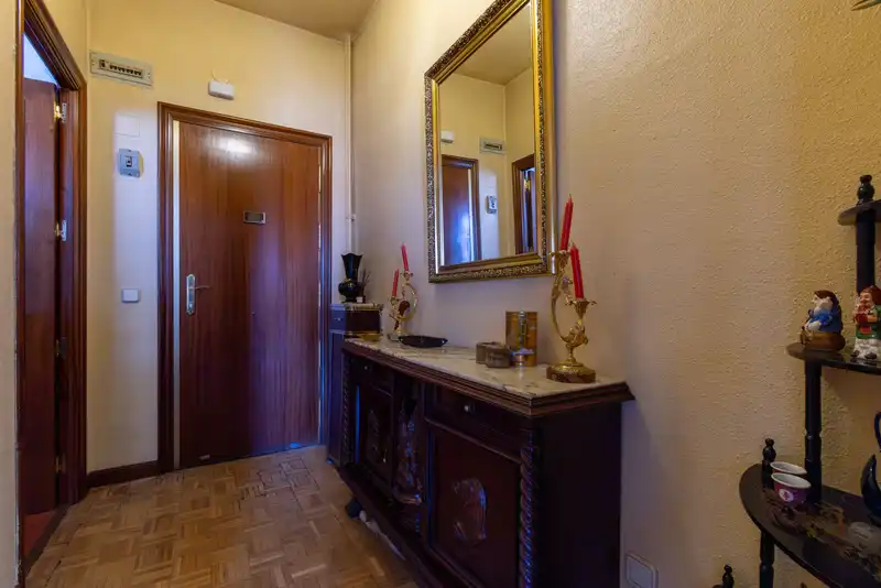 Flat for sale in Madrid  with Air Conditioner, Heating and Terrace