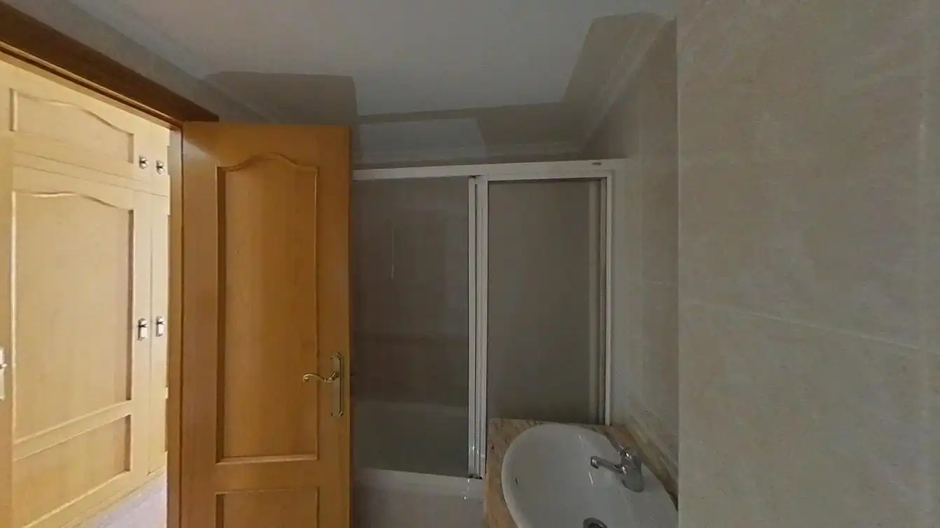 Bany de Pis en venda en Alicante / Alacant