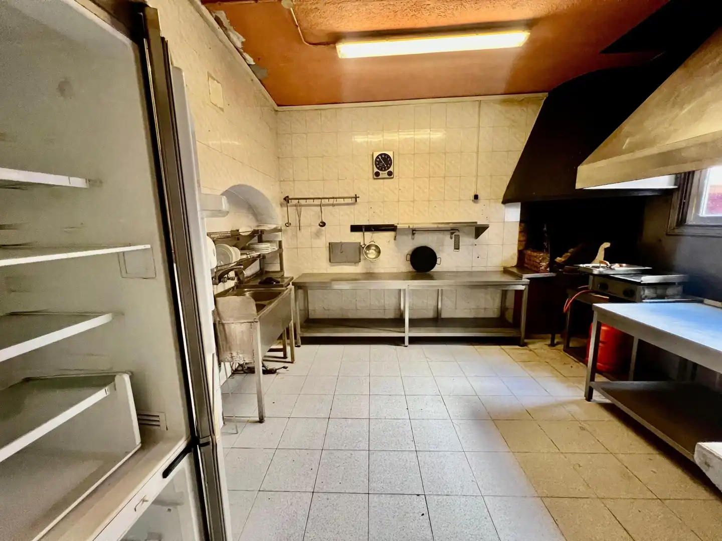 Cuina de Finca rústica en venda en Lliçà d'Amunt amb Aire condicionat, Terrassa i Balcó