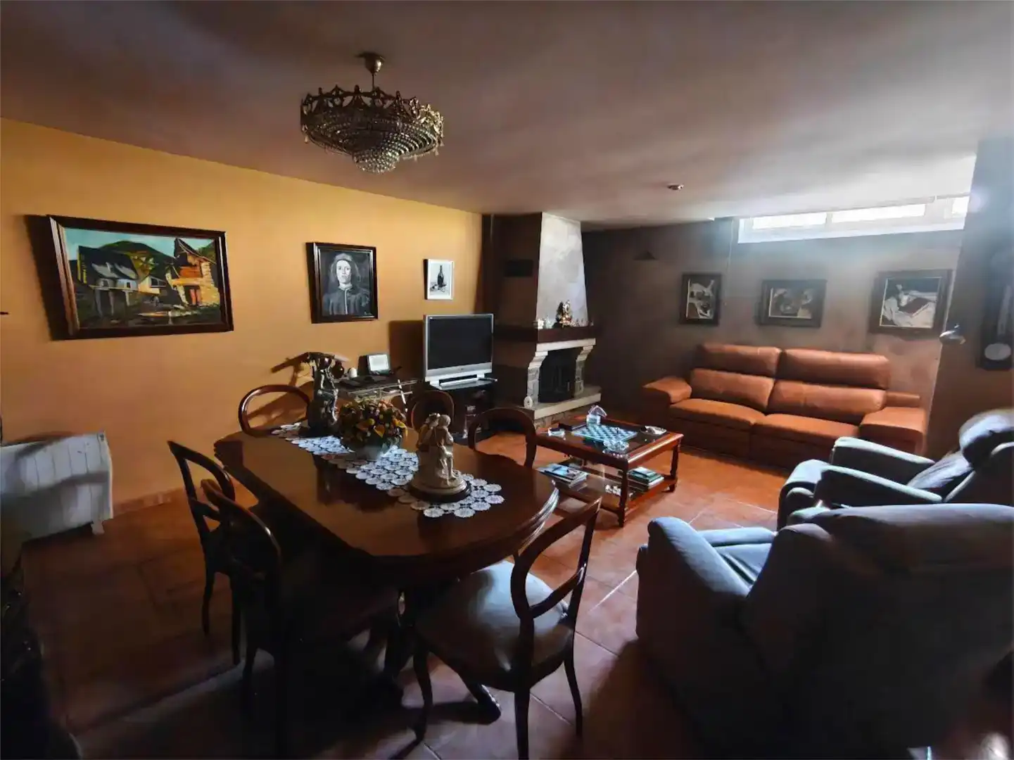 Sala d'estar de Casa o xalet en venda en  Zaragoza Capital amb Aire condicionat, Piscina i Balcó