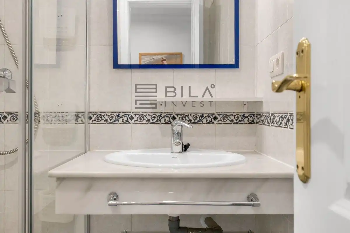 Flat with pool for sale in Marina de Torrequebrada, imagen 19