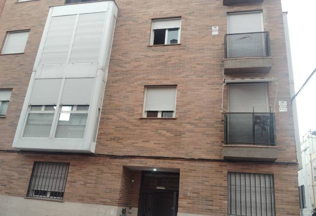 Piso en Venta en C/ Ramón Luján en Almendrales