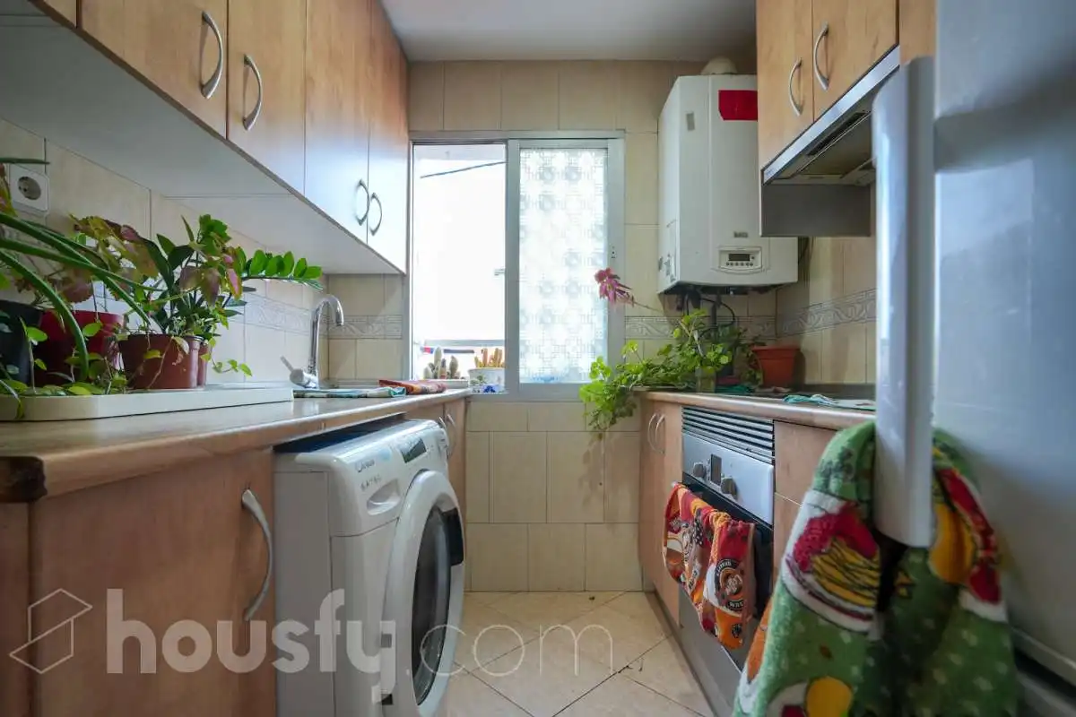 Cocina de Piso en venta en Madrid con Calefacción, Terraza y Balcón
