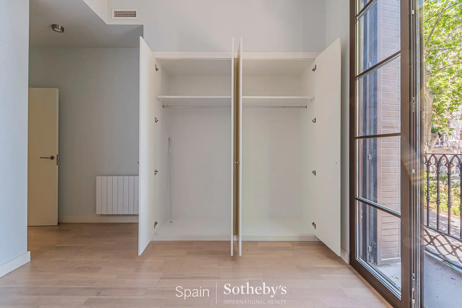 Apartamento en venta en Barcelona con Aire acondicionado, Calefacción y Terraza