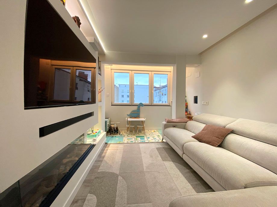 Sala de estar de Piso en venta en Vitoria - Gasteiz con Calefacción y Trastero