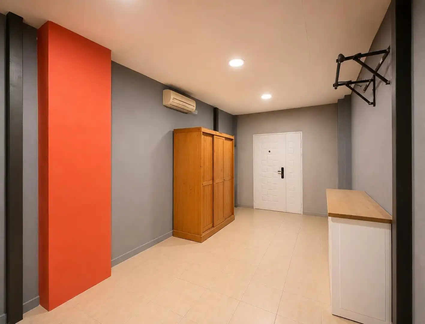 Business premises for sale in Carrer Carrer Narcís Monturiol, imagen 3