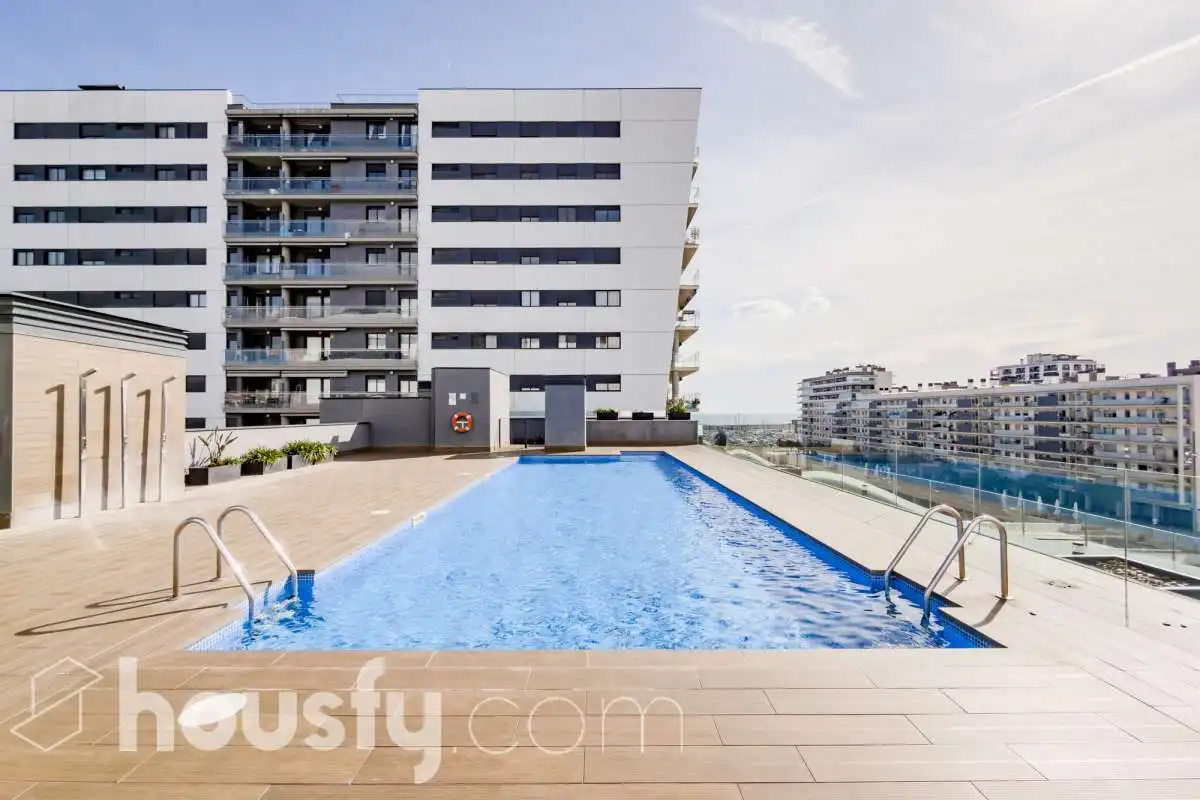 Piscina de Àtic en venda en Badalona amb Aire condicionat, Calefacció i Parquet