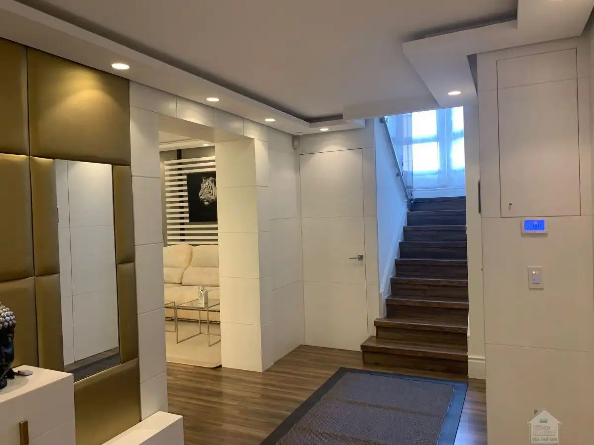 Chalet con piscina en venta en Simon Verde, imagen 3