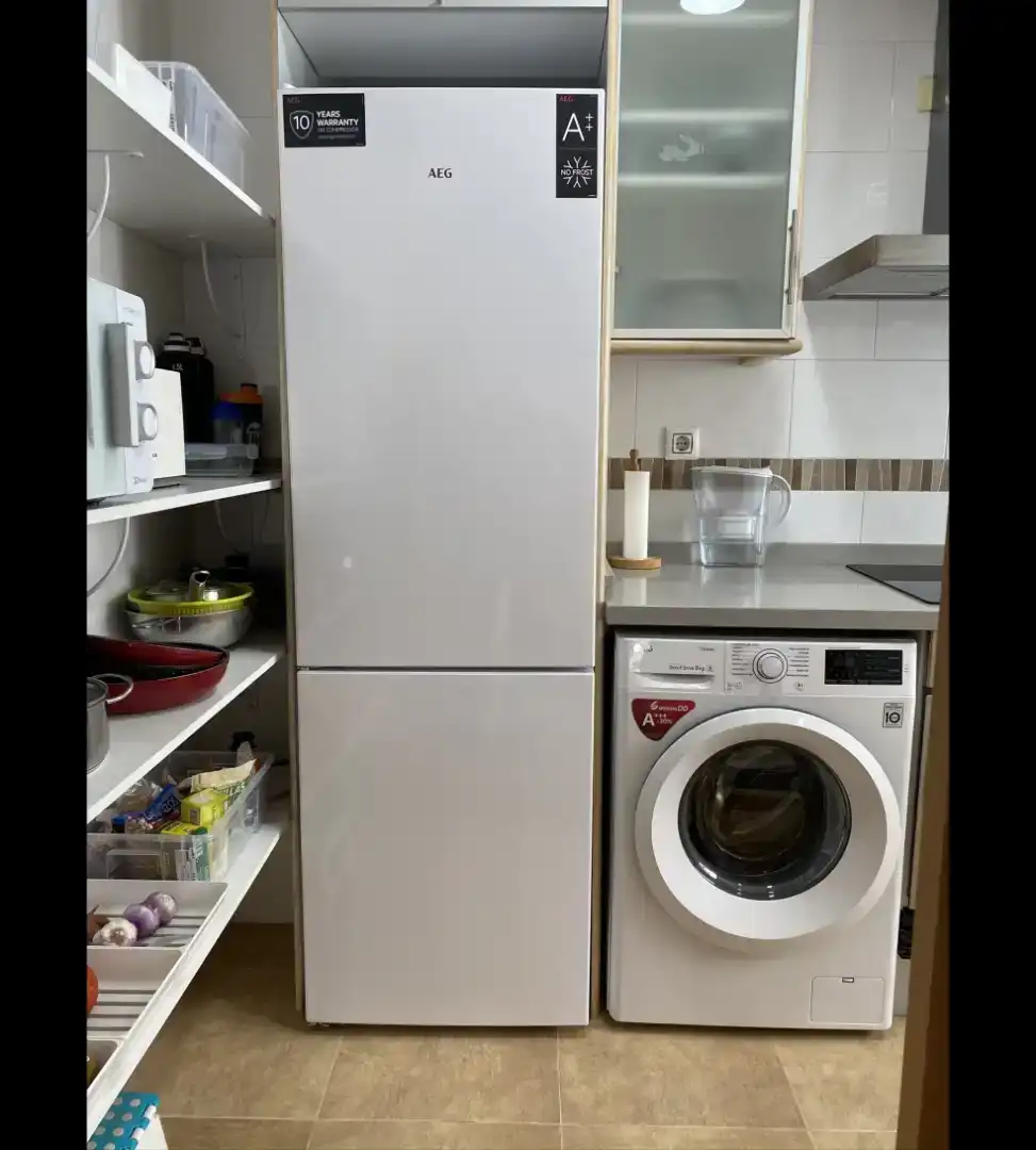 Küche von Wohnung zum Verkauf in  Valencia Capital mit Klimaanlage und Balkon