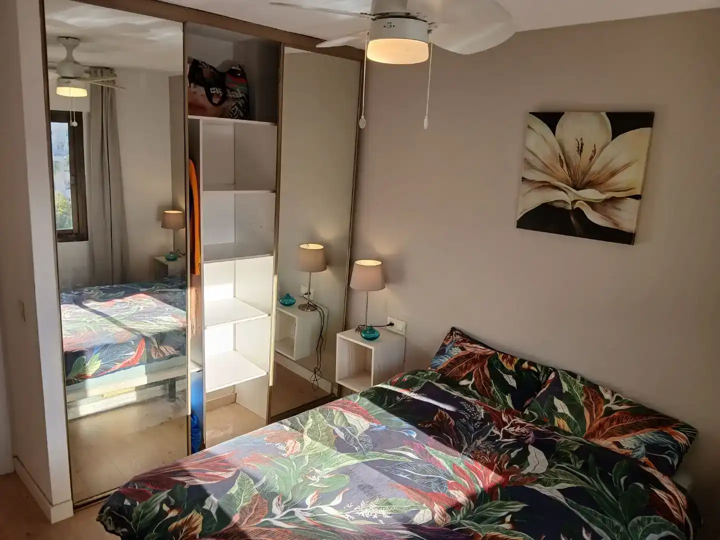 Dormitori de Apartament de lloguer en Mijas amb Aire condicionat i Piscina