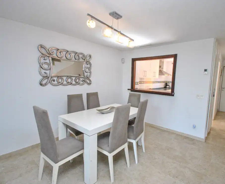 Piso con piscina en venta en Elviria - Cabopino, imagen 3
