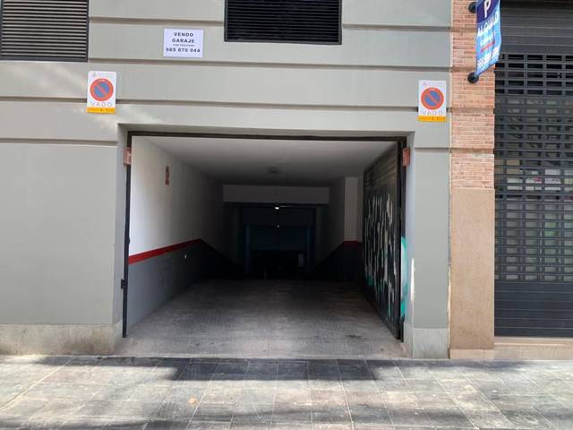 Garaje en Venta en Carrer de Salvador Giner, 13 en El Carme