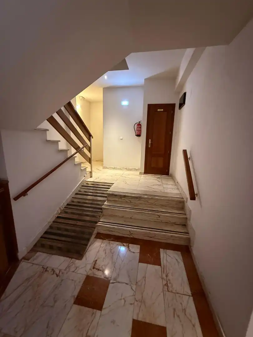 Wohnung zum Verkauf in Valencia de Don Juan mit Klimaanlage, Heizung und Abstellraum