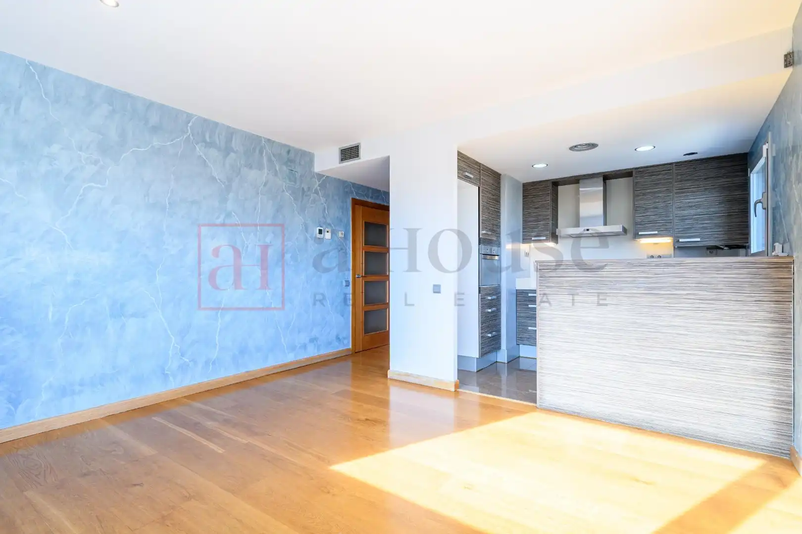 Sala d'estar de Pis en venda en Barcelona amb Calefacció i Balcó