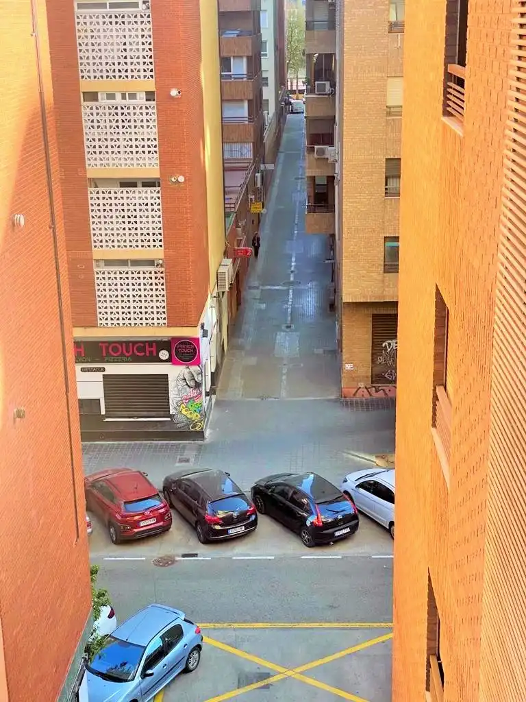 Vista exterior de Piso de alquiler en Valencia con Terraza, Amueblado y Balcón