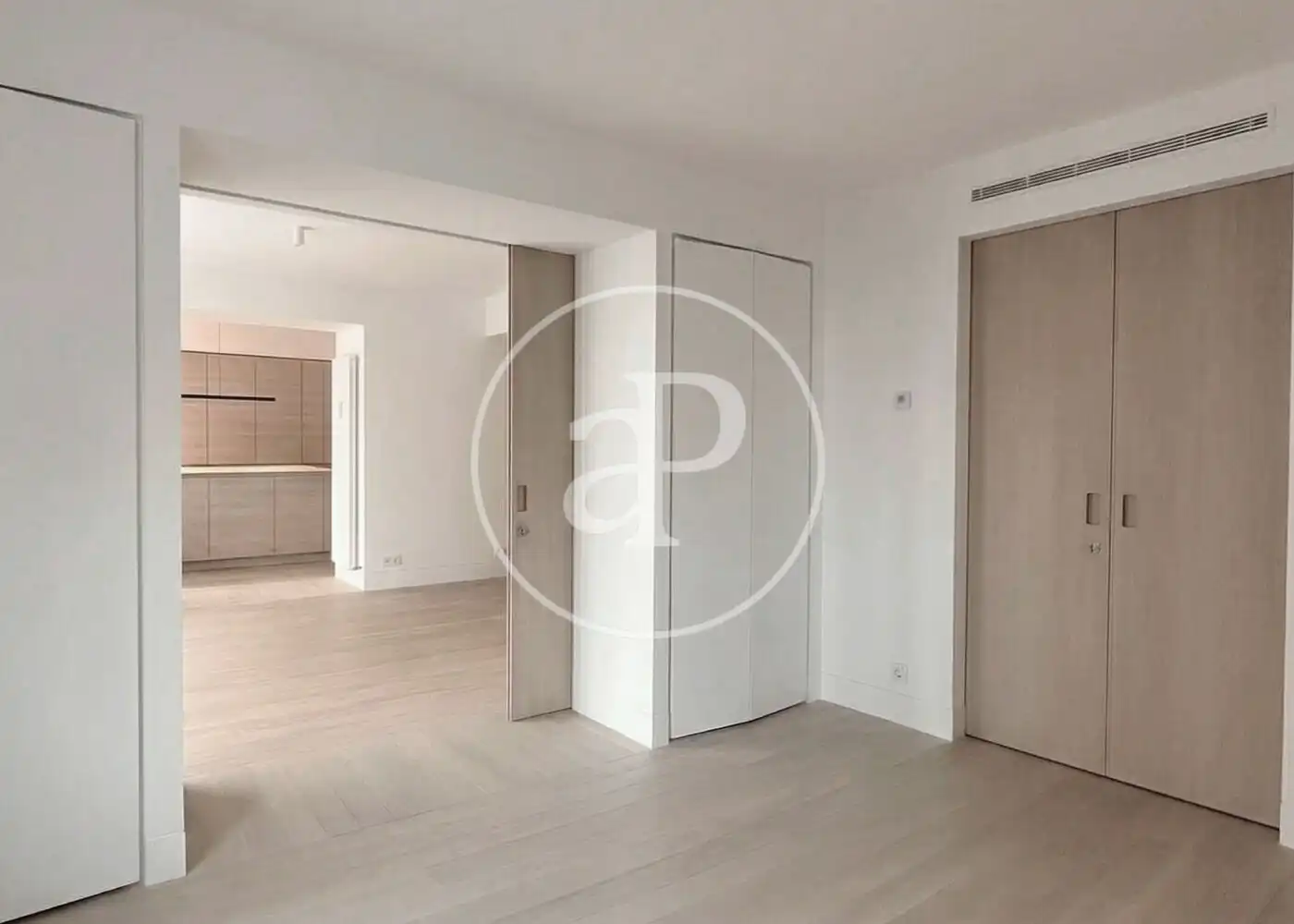 Habitación de Piso en venta en Madrid con Aire acondicionado, Calefacción y Balcón