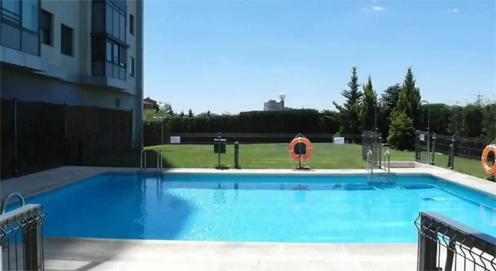 Swimming pool of Flat for rent in Ciudad Lineal