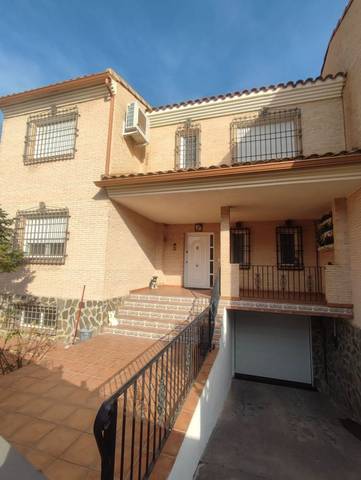 Casa-chalet en Venta en Calle Saez de Oiza en Estación - Cruz Roja