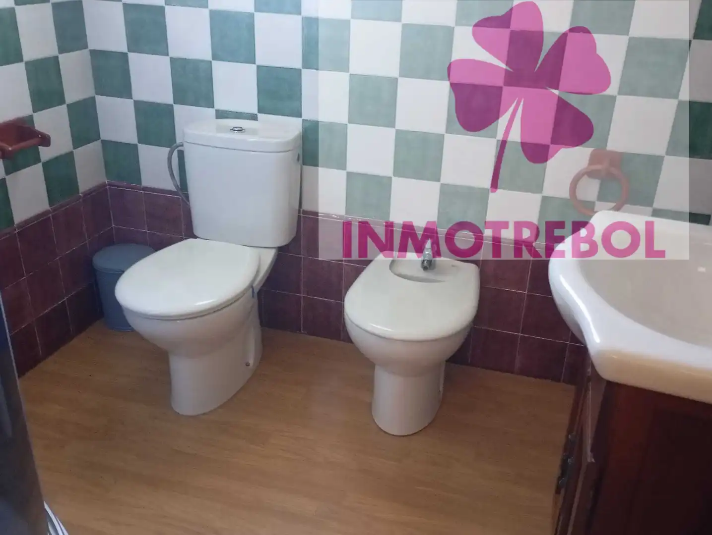 Bathroom of Houses for sale in Carrión de los Céspedes  with Air Conditioner, Heating and Private garden