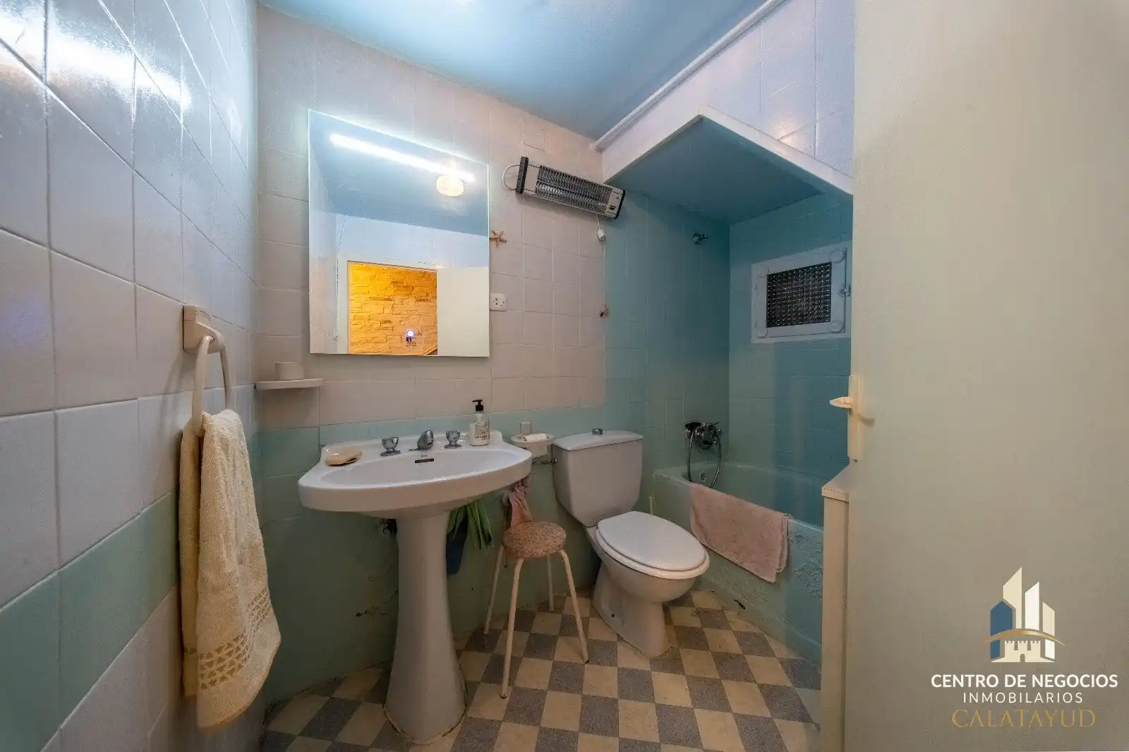 Bathroom of Houses for sale in Munébrega, Zaragoza