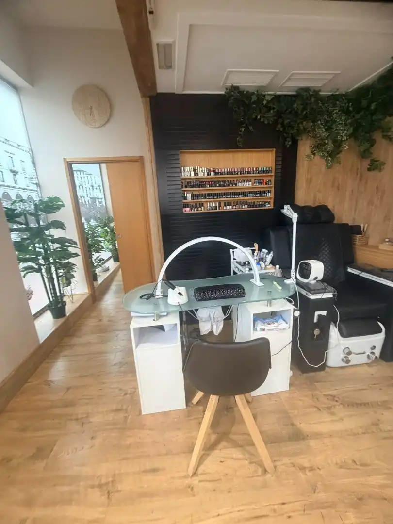 Local en traspaso en Torrelavega  con Aire acondicionado, Parquet y Amueblado