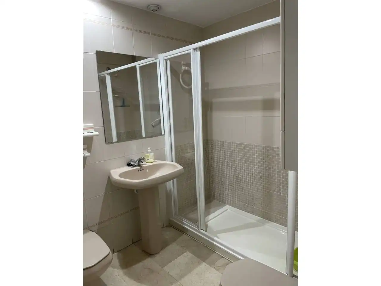 Baño de Piso en venta en Badajoz con Aire acondicionado, Terraza y Trastero