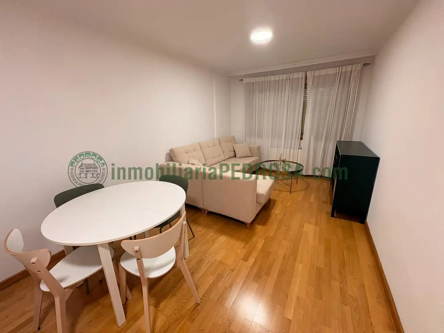 Vista exterior de Apartamento de alquiler en Pontevedra Capital  con Calefacción, Terraza y Trastero