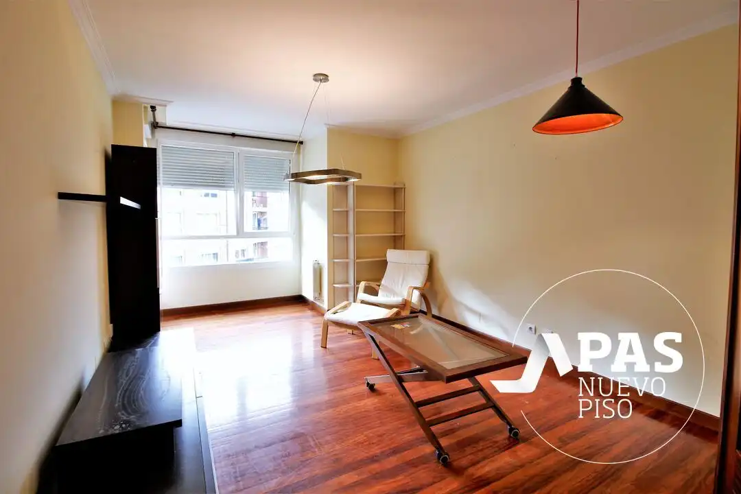 Sala de estar de Piso en venta en Entrambasaguas, Cantabria
