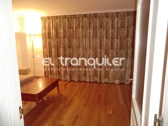 Sala de estar de Dúplex de alquiler en Majadahonda con Trastero, Piscina y Lavadora