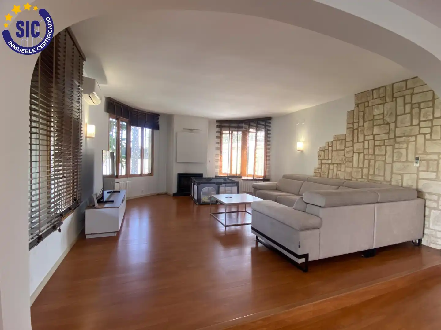 Sala de estar de Casa o chalet en venta en Torrent con Aire acondicionado, Calefacción y Jardín privado