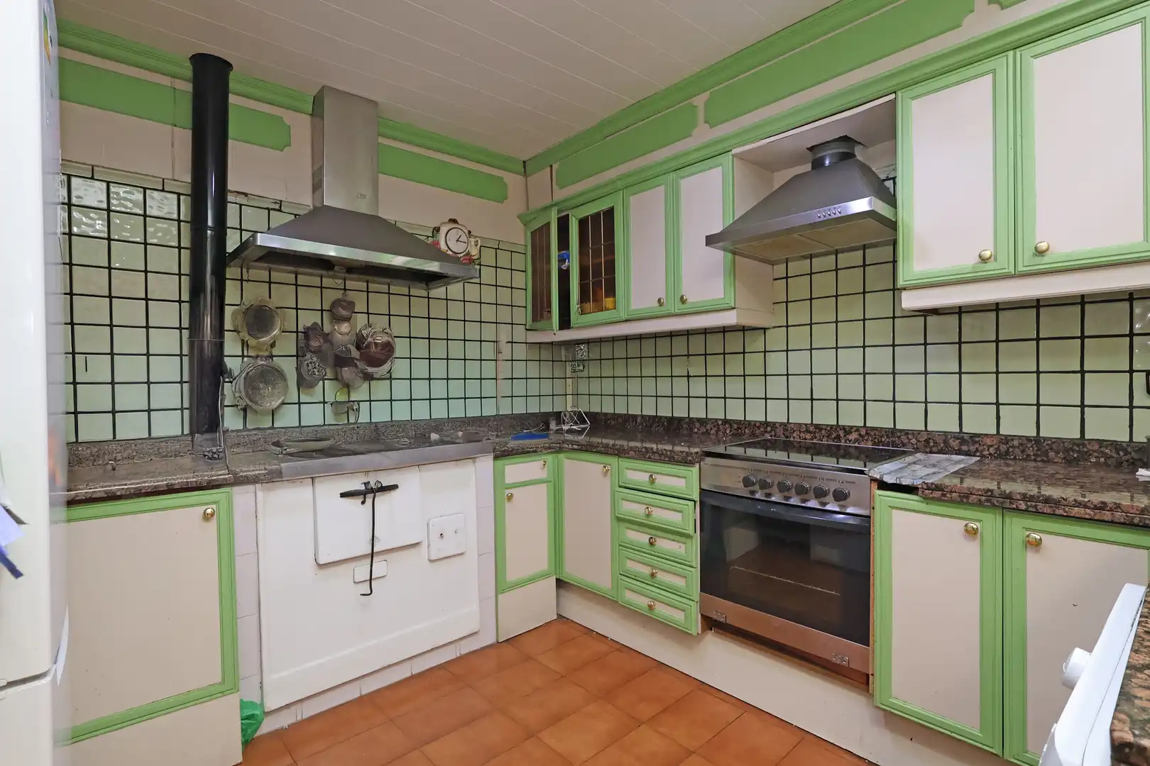Cuina de Casa o xalet en venda en Esplugues de Llobregat amb Terrassa, Traster i Balcó