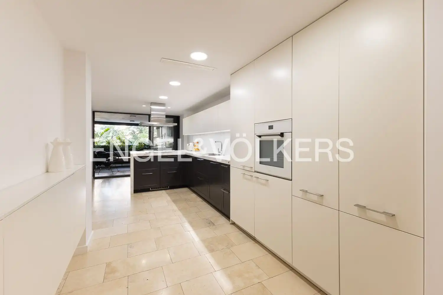 Kitchen of Flat for rent in Valencia  with Air Conditioner, Heating and Terrace