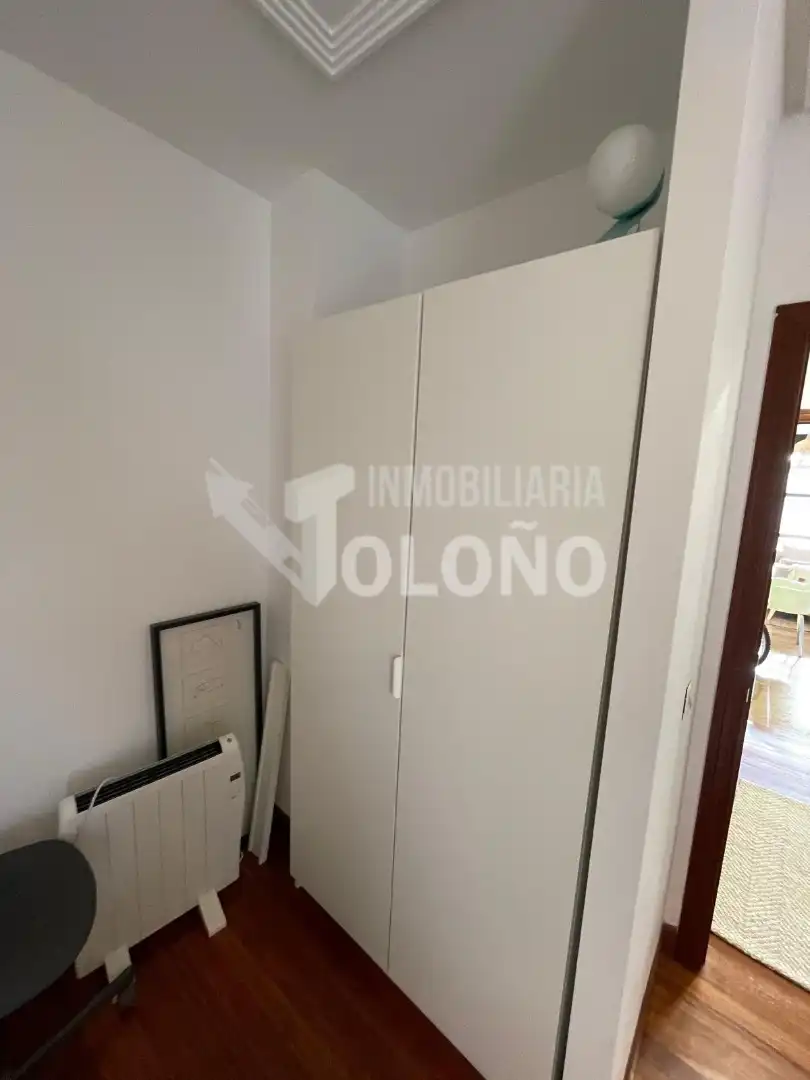 Dormitori de Apartament en venda en Casalarreina amb Calefacció, Parquet i Moblat