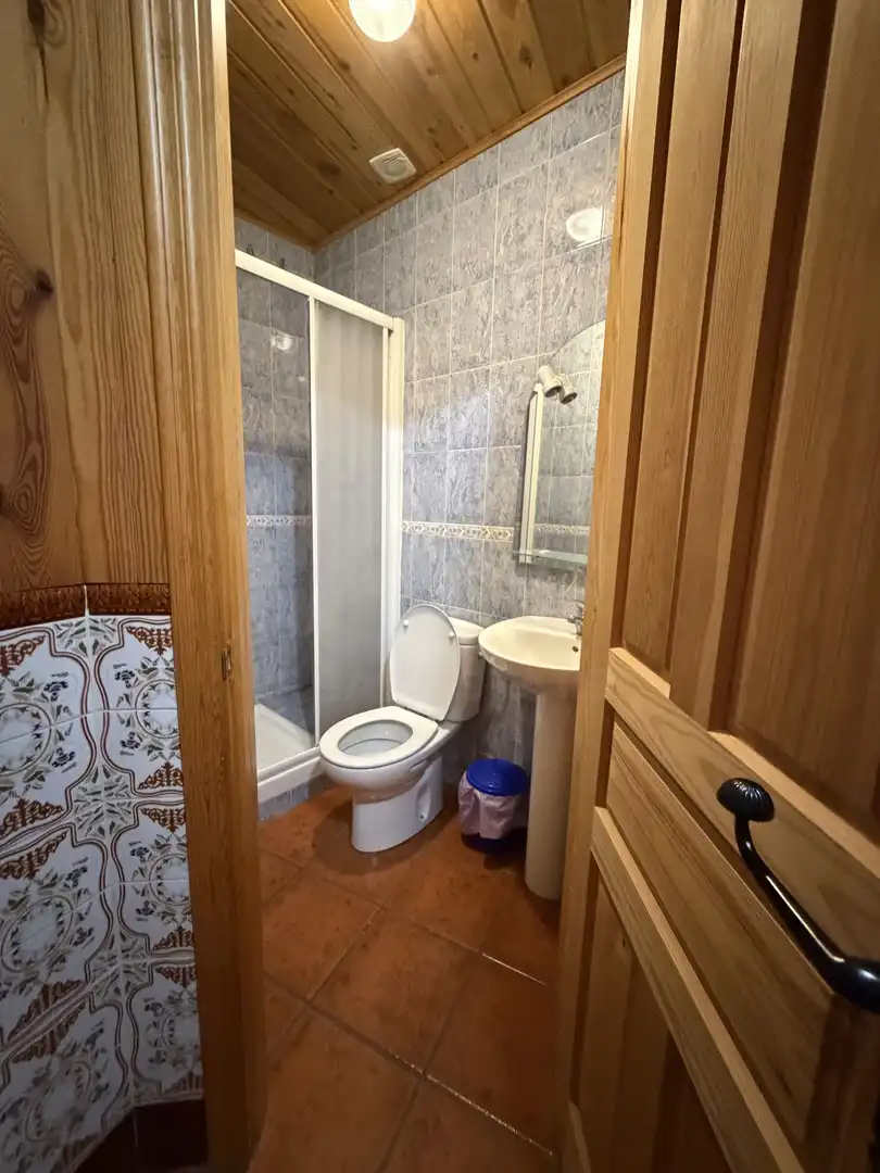 Bathroom of Commercial properties for sale in Ataquines, Valladolid