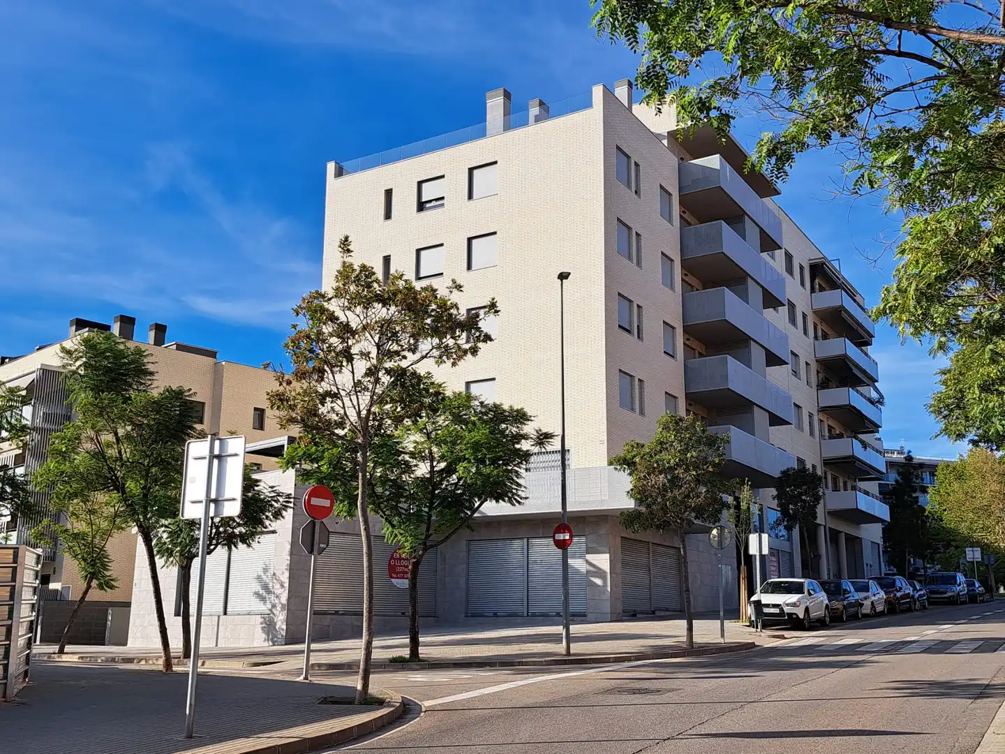 Local comercial de lloguer a Ronda de Sant Ramon 28