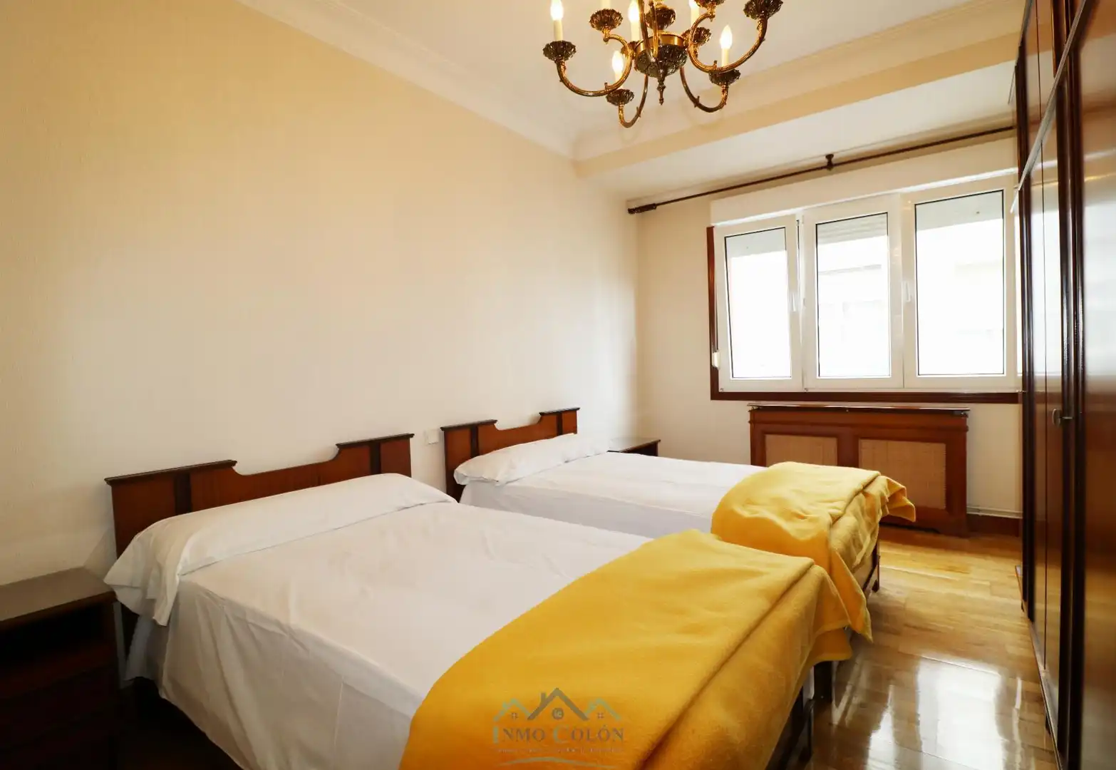 Habitación de Piso en venta en Irun  con Calefacción y Amueblado