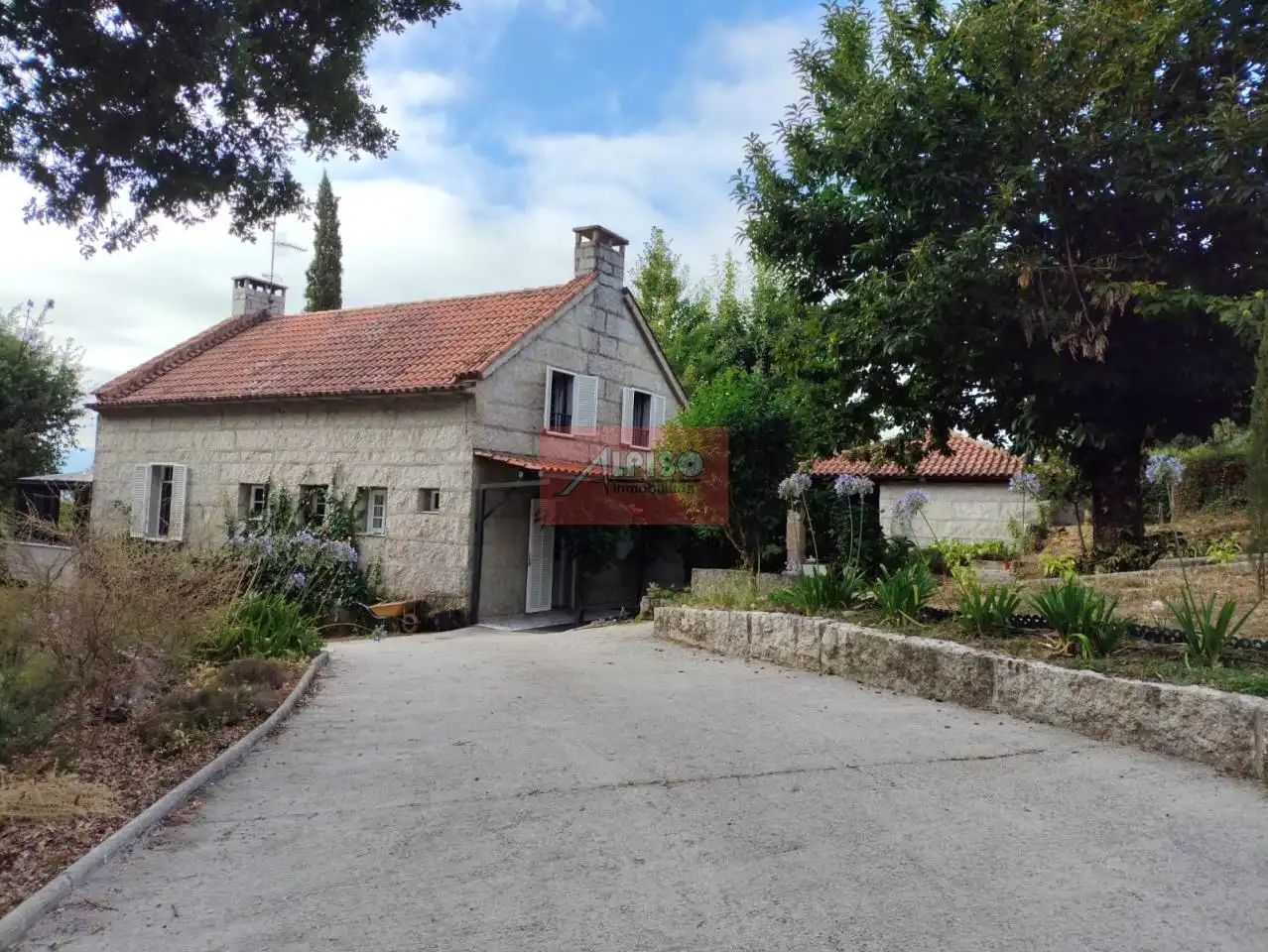 Vista exterior de Casa o xalet en venda en Punxín amb Calefacció i Jardí privat