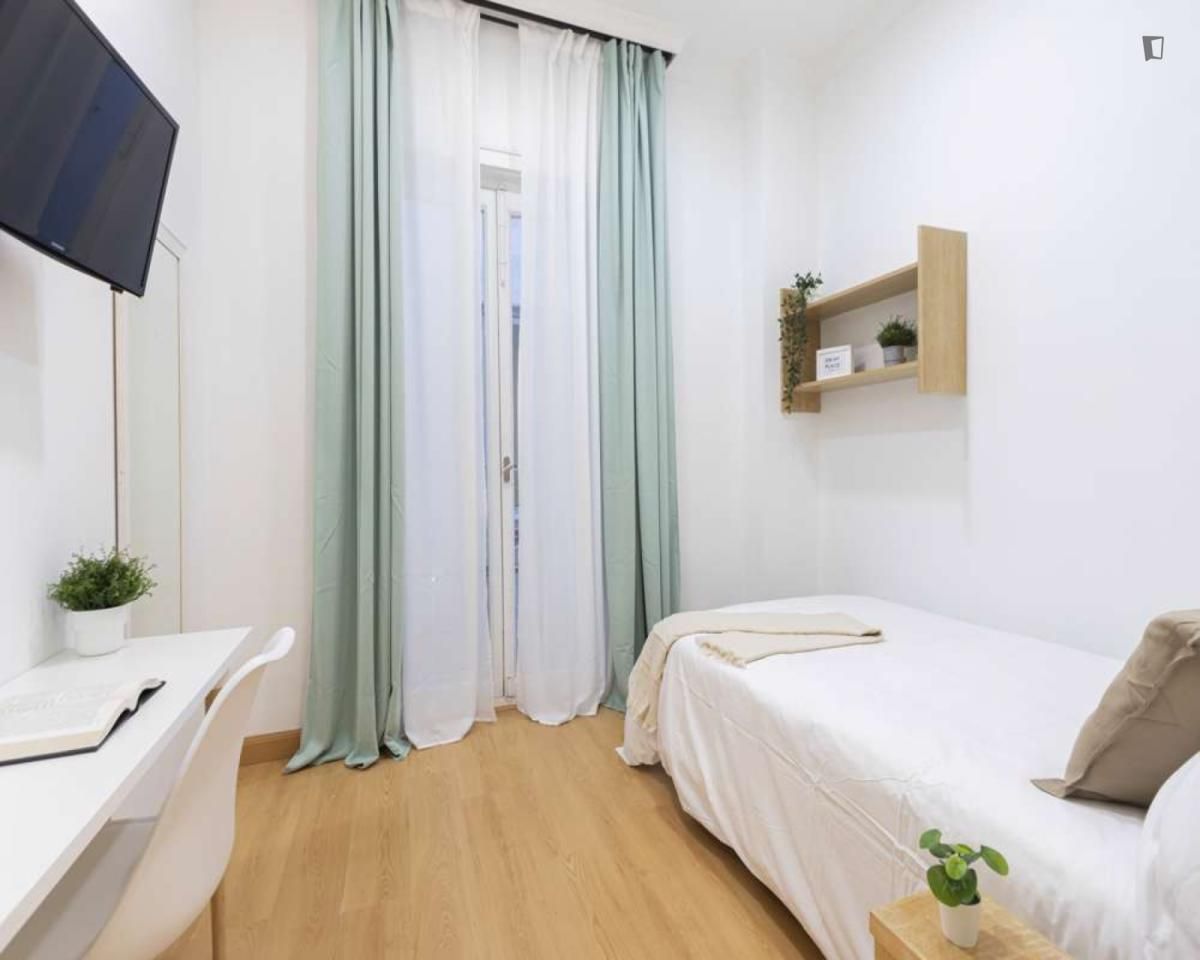 Bedroom of Apartment for share in  Madrid Capital  with Furnished and Internet