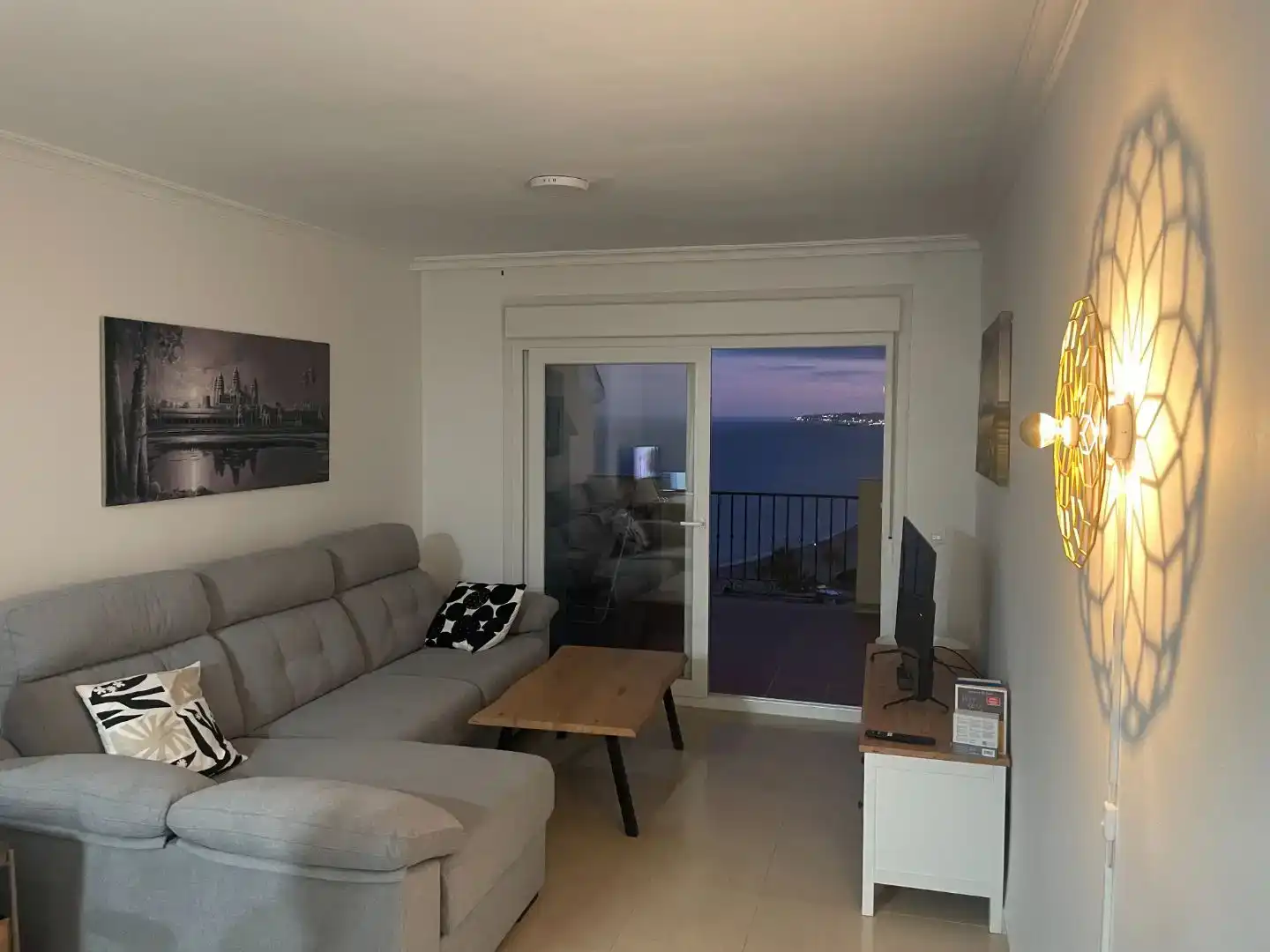Sala de estar de Piso de alquiler en Benalmádena con Aire acondicionado, Piscina y Amueblado