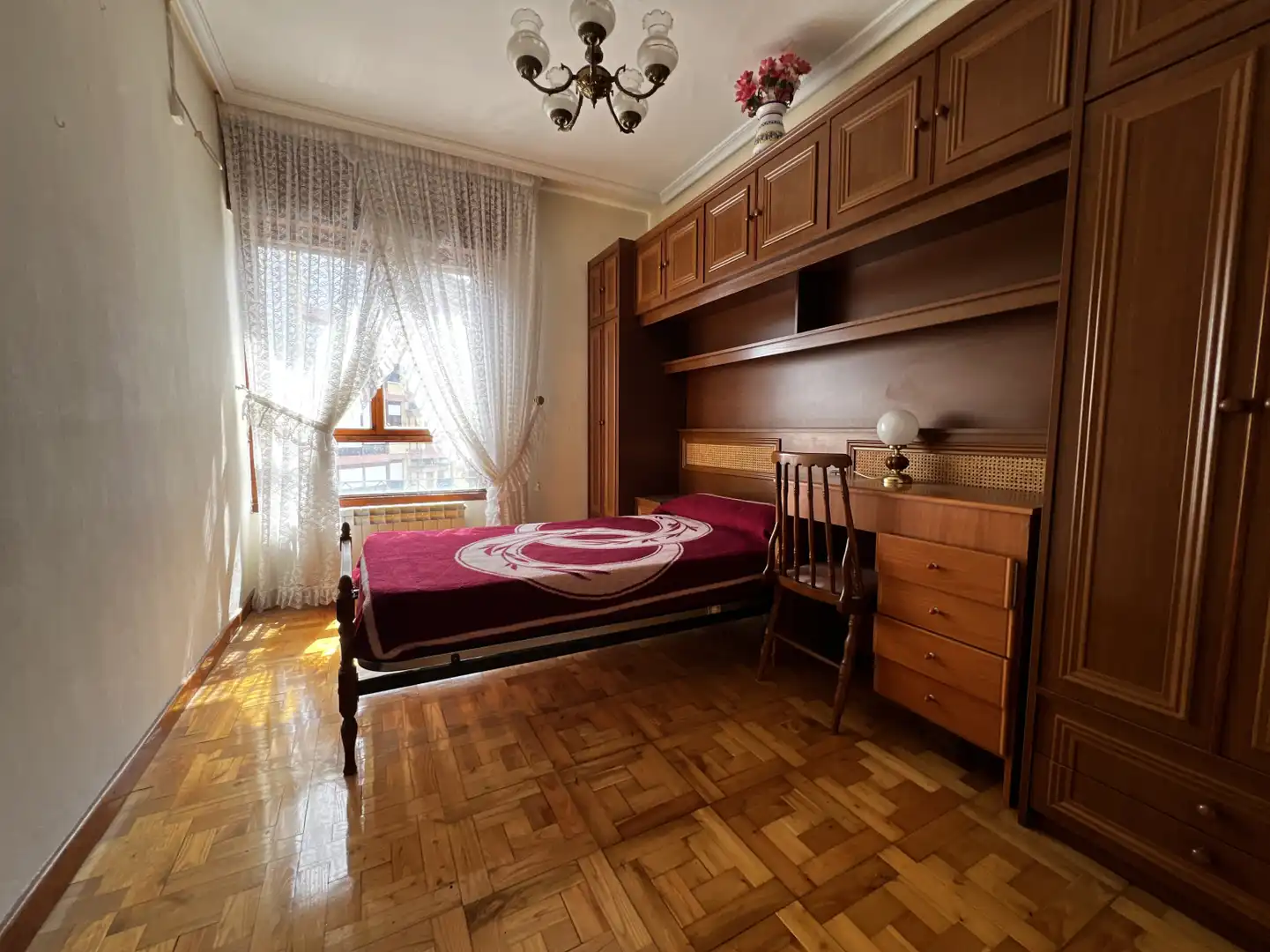 Habitación de Piso en venta en Cabezón de la Sal con Calefacción, Parquet y Amueblado