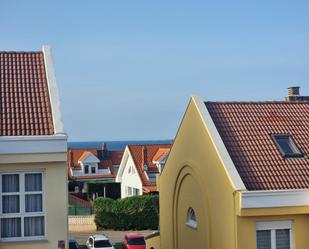 Exterior view of Single-family semi-detached to rent in Santa Cruz de Bezana  with Terrace