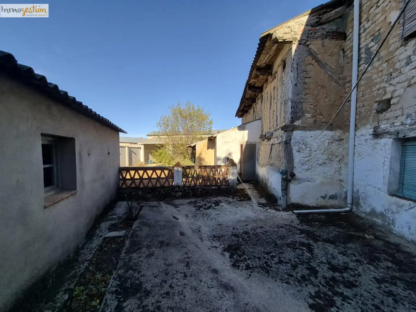 Vista exterior de Casa o chalet en venta en La Pedraja de Portillo  con Jardín privado y Trastero