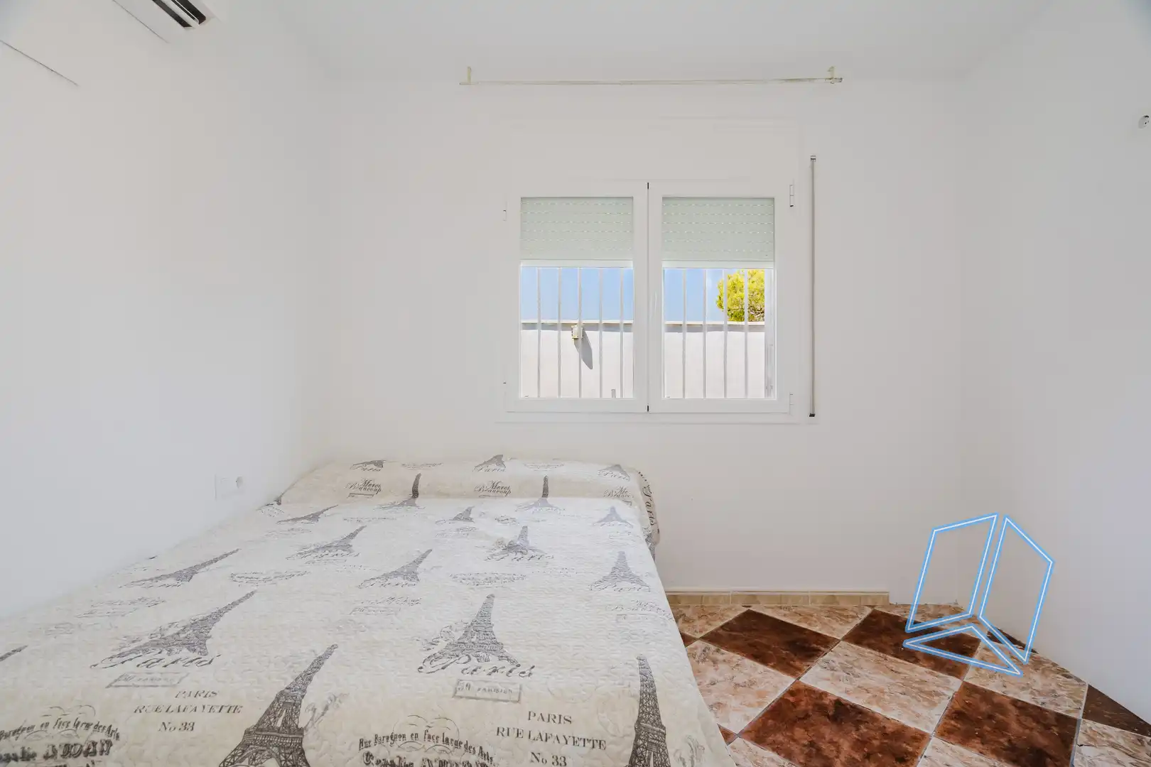 Habitación de Casa o chalet en venta en Canyelles con Piscina y Balcón