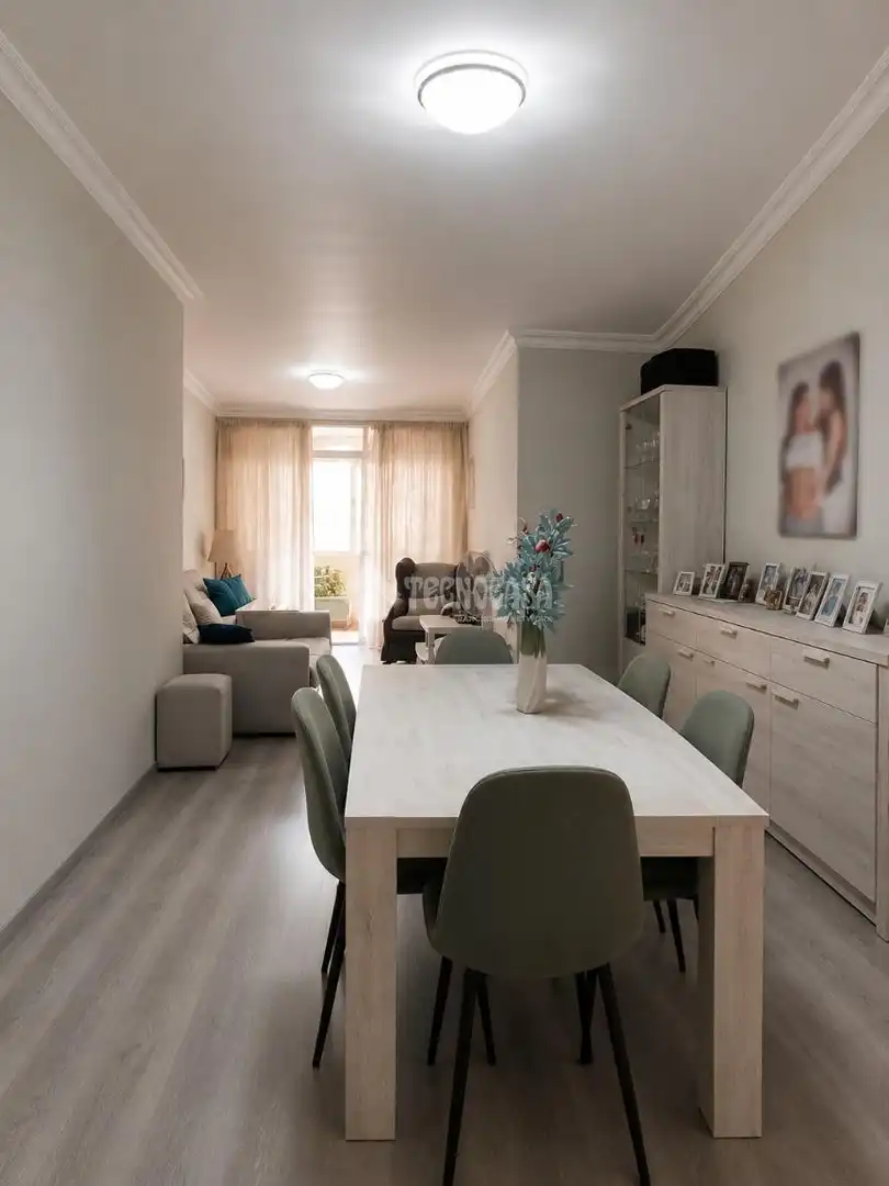 Comedor de Piso en venta en Sevilla con Jardín privado