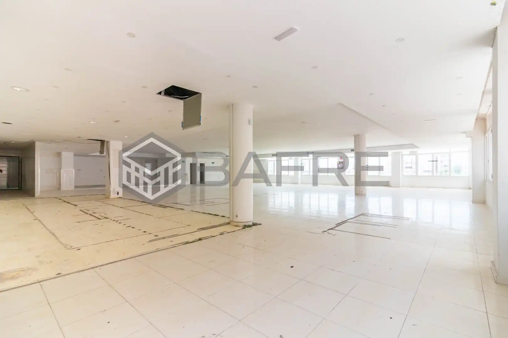 Local en venta en Madrid