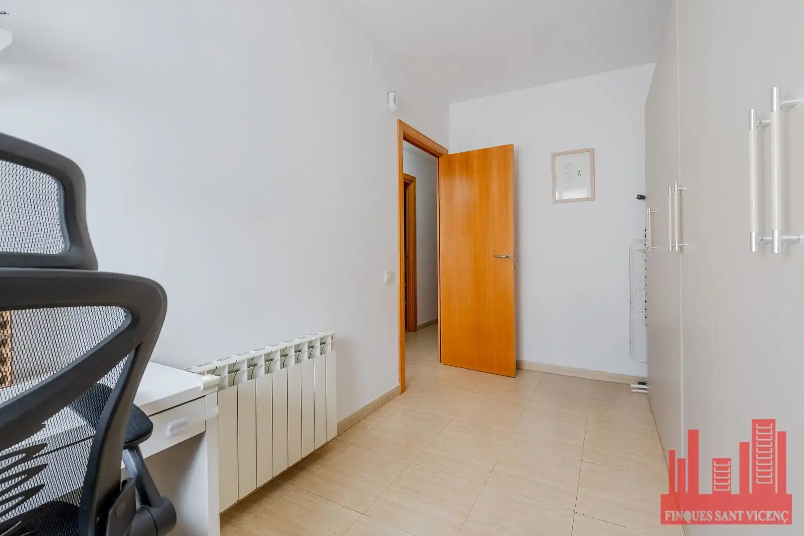Flat for sale in Sant Vicenç Dels Horts  with Air Conditioner and Heating